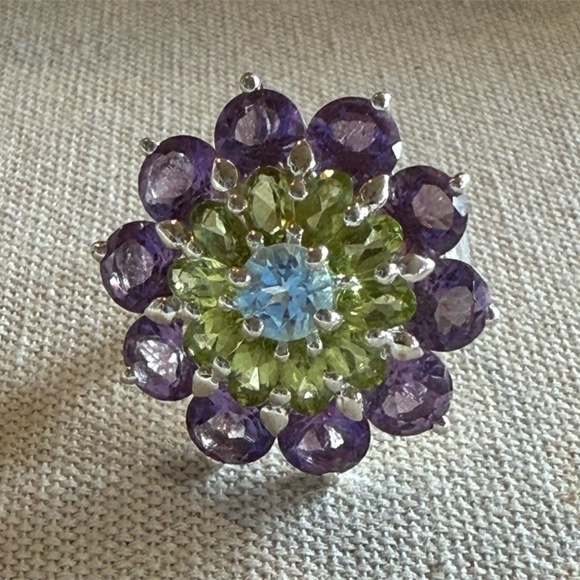 Amethyst Peridot & Blue Topaz Sterling Silver Flower Ring - Size 8 - Picture 6 of 6